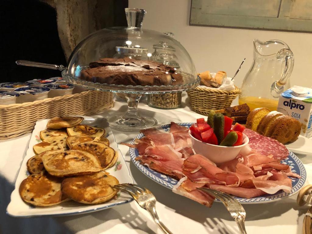 トレメッツォ Casa Lumaca Bed & Breakfast エクステリア 写真